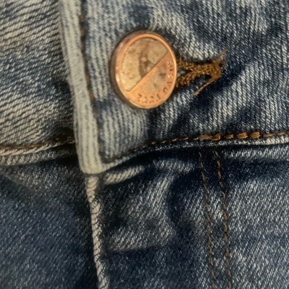 Zara Mid-Rise Z1975 Frayed and Cuffed Jean in size 10/32 - Picture 7 of 8